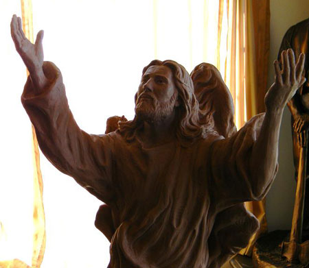 Ascending Christ statue 1