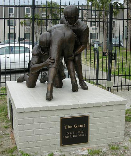 Billy Cannon LSU Football Play bronze statue monument